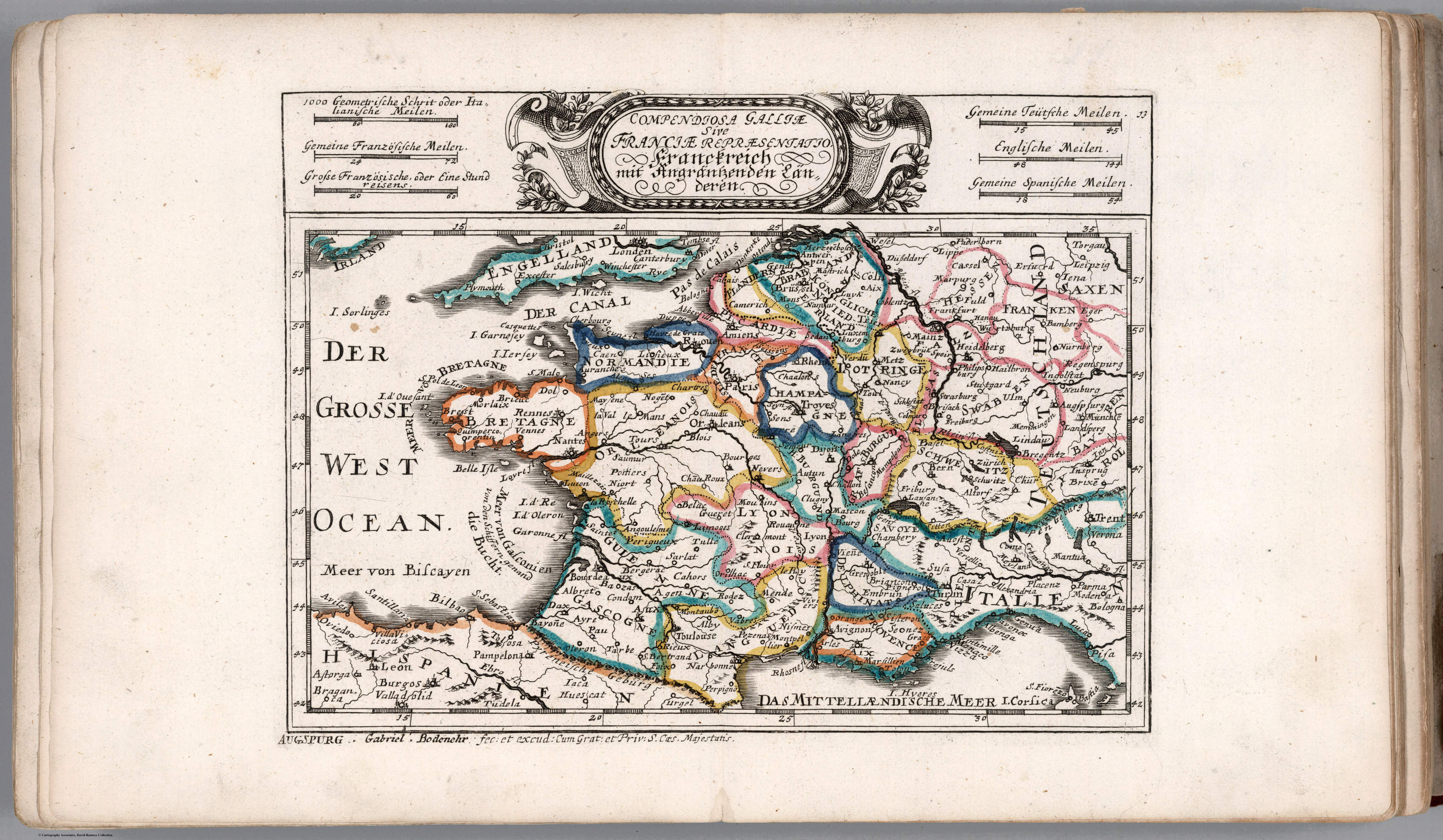 Ein aufgeschlagenes Buch mit einer detaillierten Deutschlandkarte, begleitet von beschreibendem Text.