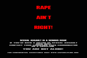 Ein Plakat mit fetter, schwarzer Schrift, die den Text 'Rape Ain't Right: Sexual Assault is a Serious Issue' auf einem weißen Hintergrund zeigt, eingerahmt von einem schwarzen Rand.