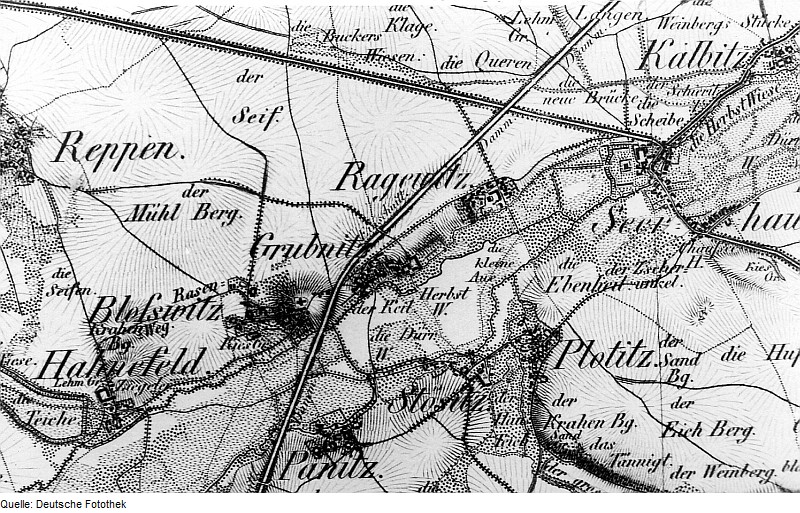 Ein detaillierter Schwarz-Weiß-Plan von Reppen, Deutschland, der Straßen, Gebäude und Sehenswürdigkeiten mit Textanmerkungen zeigt.