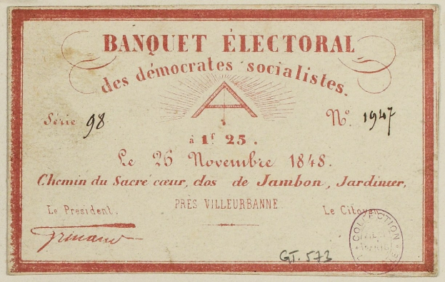 Alter Umschlag mit roter Umrandung, mit einer Briefmarke und dem Text "Banquet Electoral des Socialists".