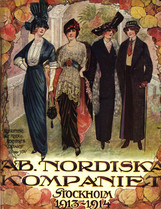 Ein Plakat von 1913-1914 für die Ab Nordiska Company in Stockholm, das vier Frauen in einer Reihe zeigt, jede mit einem einzigartigen farbigen Kleid und Hut, sowie beschreibendem Text.